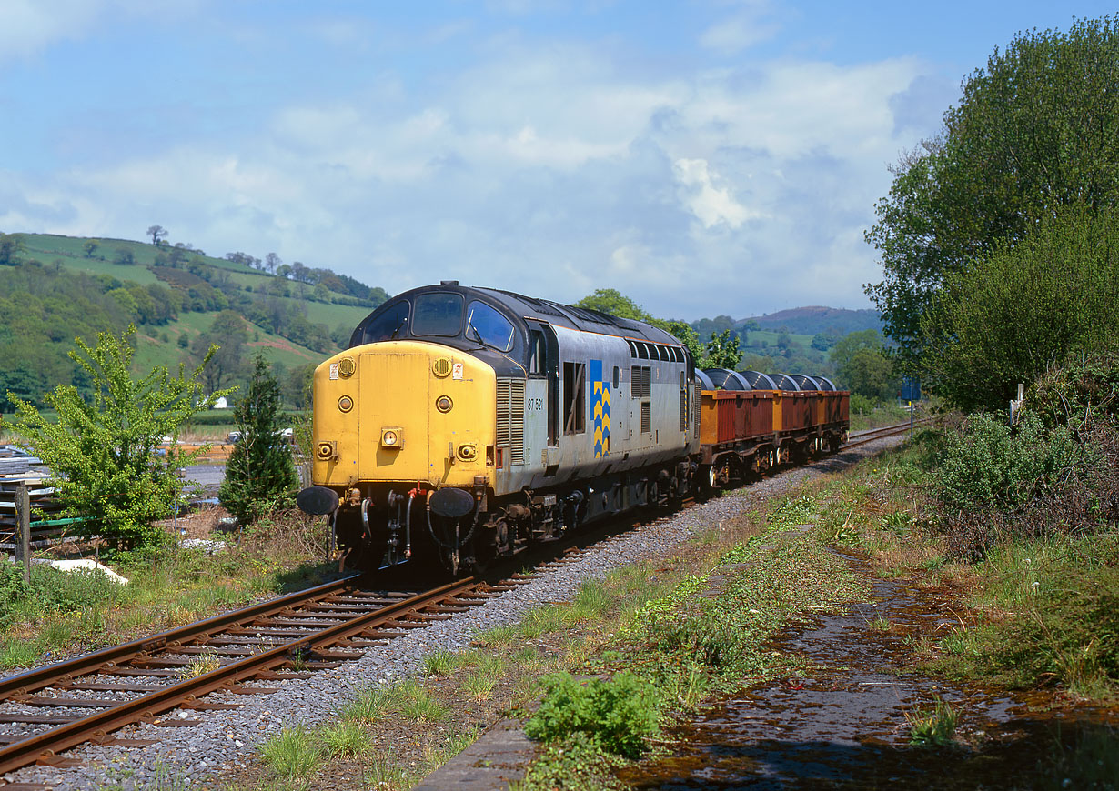 37521 Llanwrda 27 May 1996