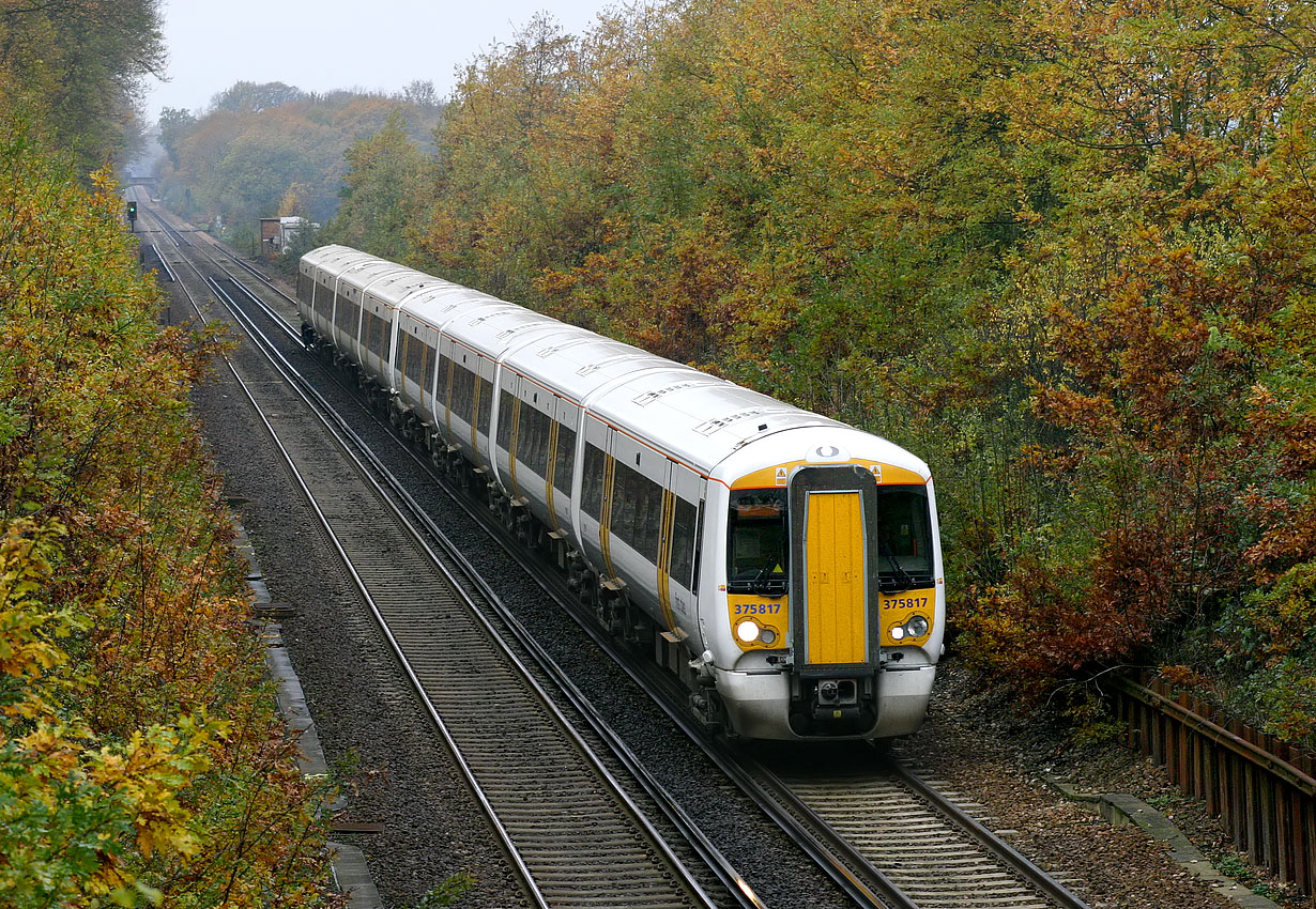 375817 Pluckley 20 November 2004