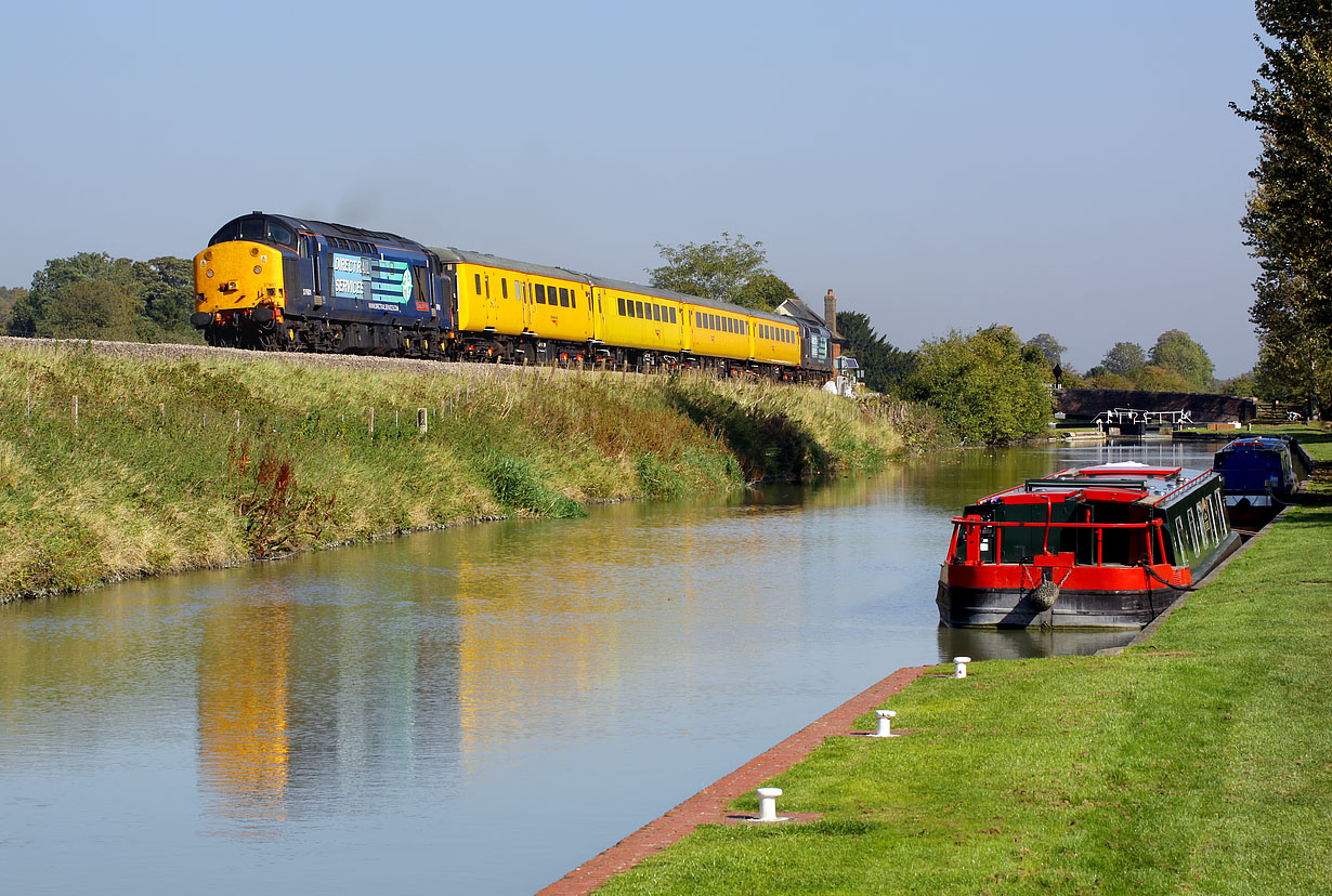 37601 Crofton 30 September 2011