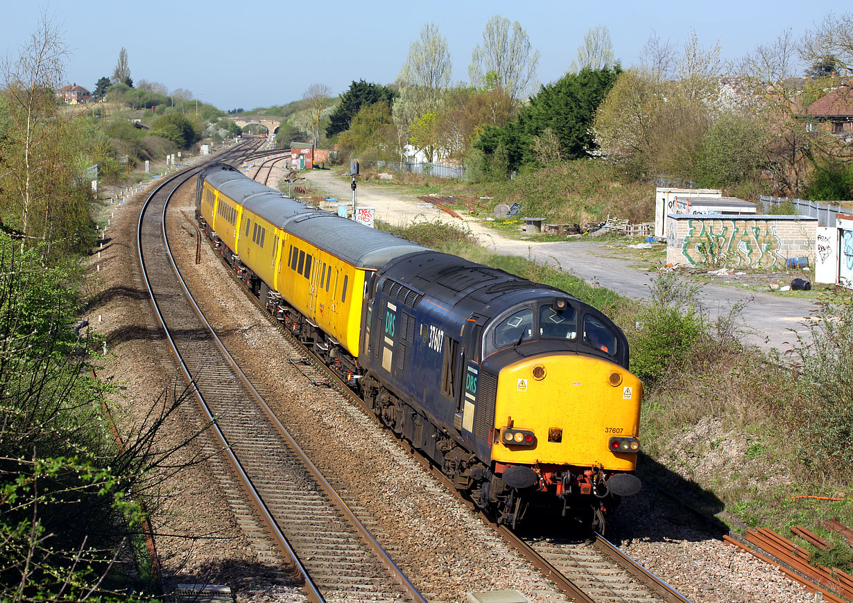 37607 Wootton Bassett 8 April 2011