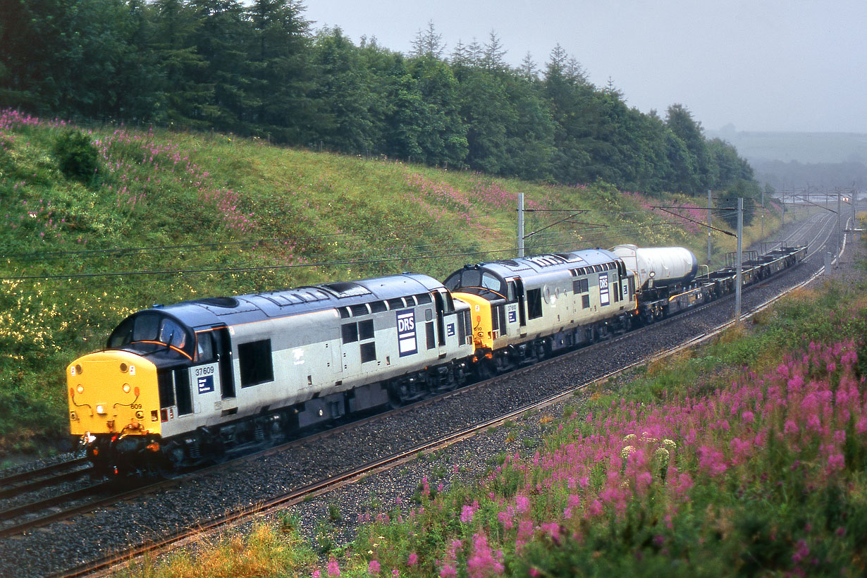 37609 & 37610 Lowgill 26 July 1997