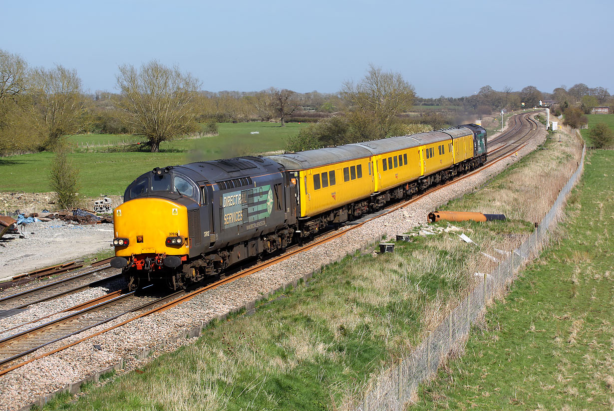 37612 Shrivenham (Ashbury Crossing) 20 April 2016