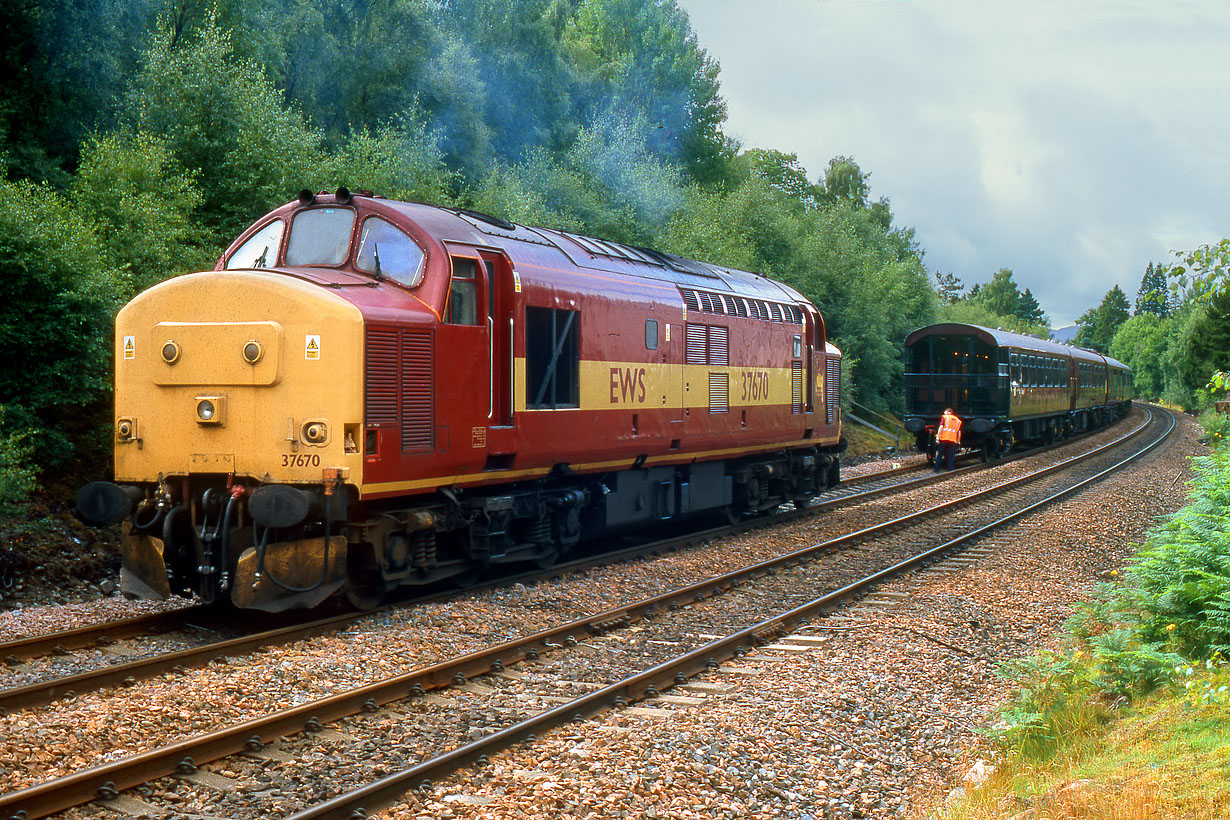 37670 Kincraig 8 August 2000