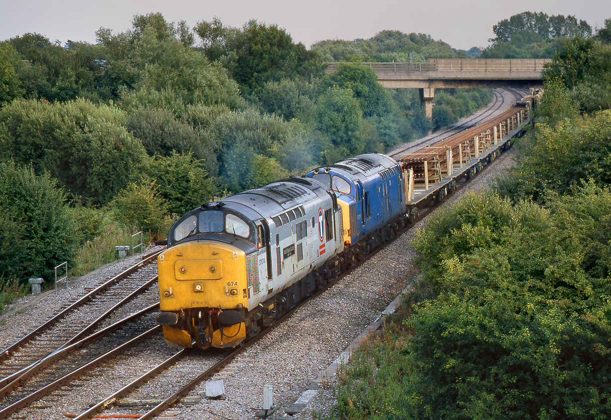 37674 & 37375 Wolvercote Junction 13 August 2003