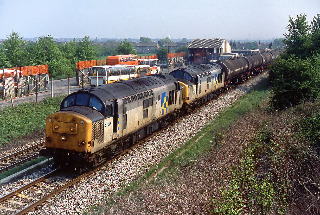 37676 & 37679 Patchway 29 April 1993