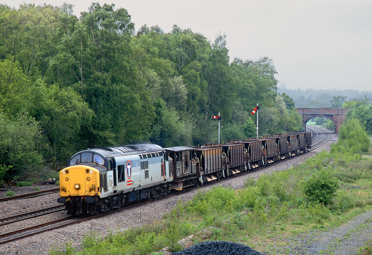 37701 Woofferton 26 May 1996