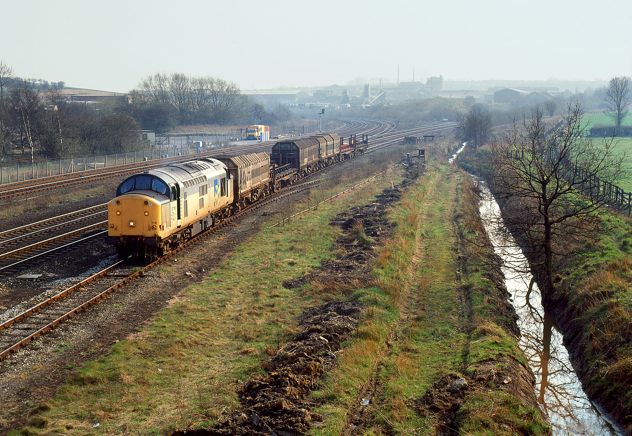 37718 Clay Cross 9 April 1992