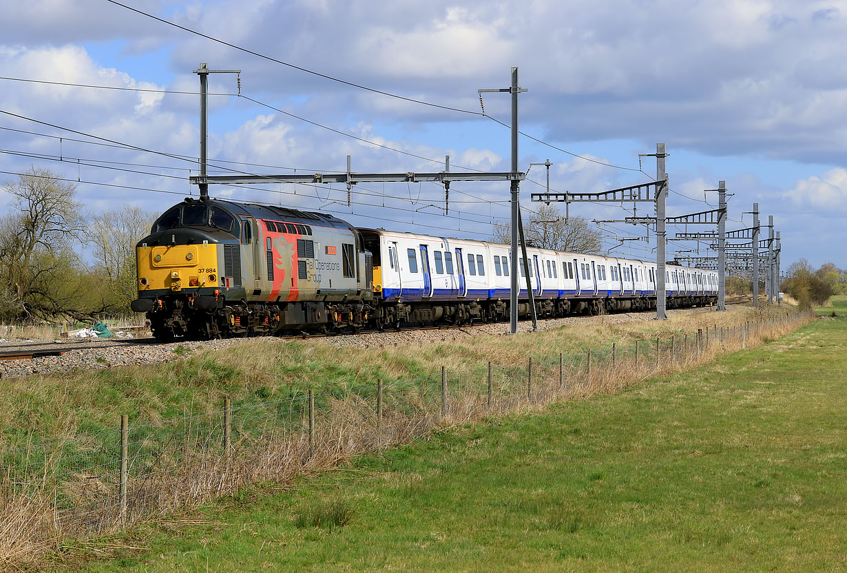 37884, 315839 & 315848 Shrivenham (Ashbury Crossing) 7 April 2022