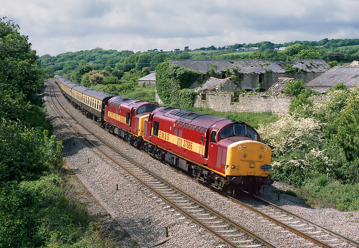 37886 & 37707 Llangewydd 2 June 2001