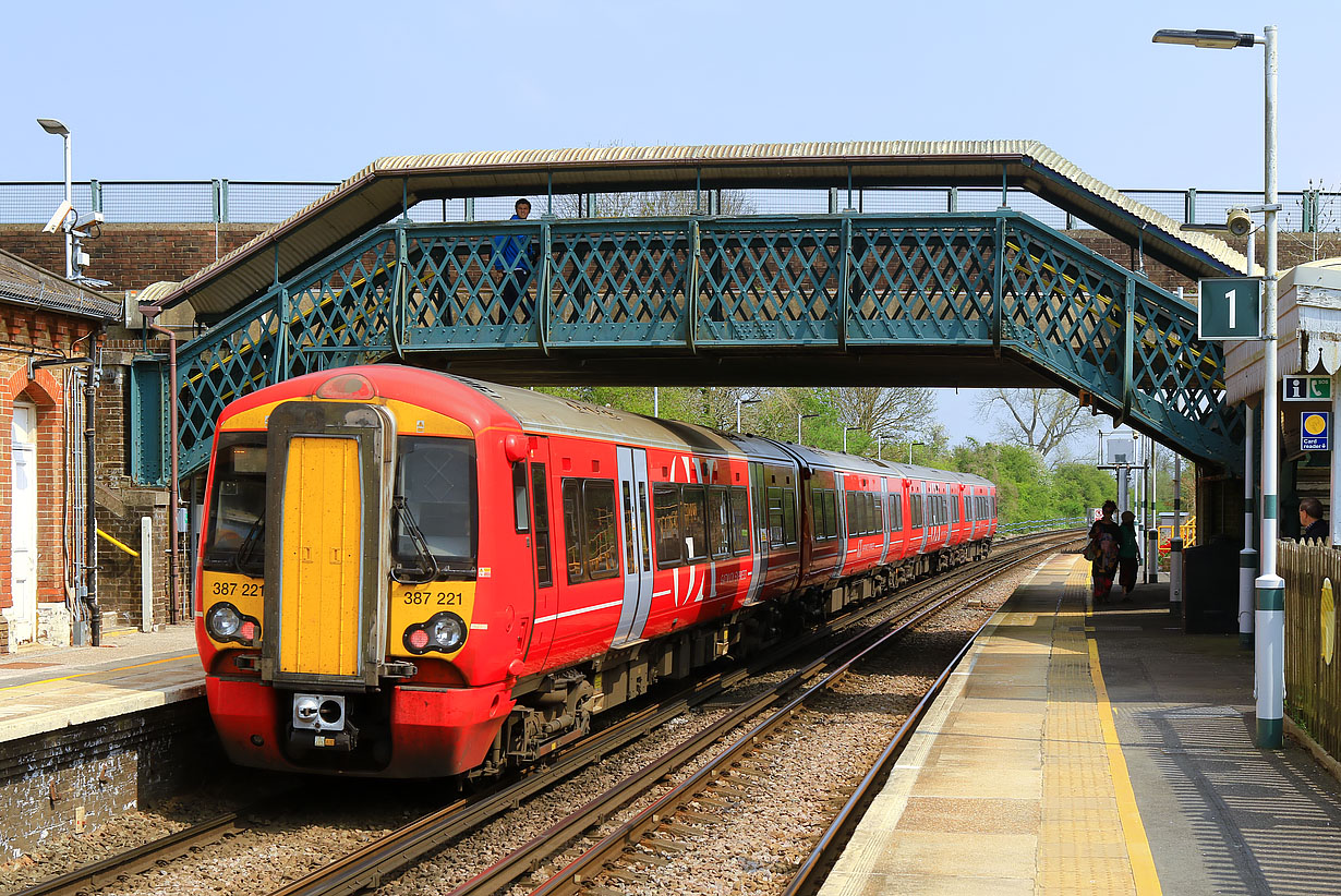 387221 Glynde 23 April 2022