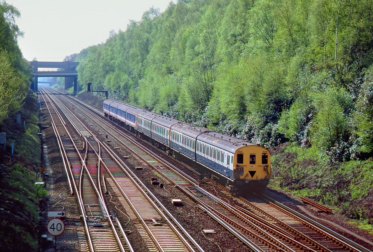 4201, 4320 & 1214 Winchfield 28 April 1991