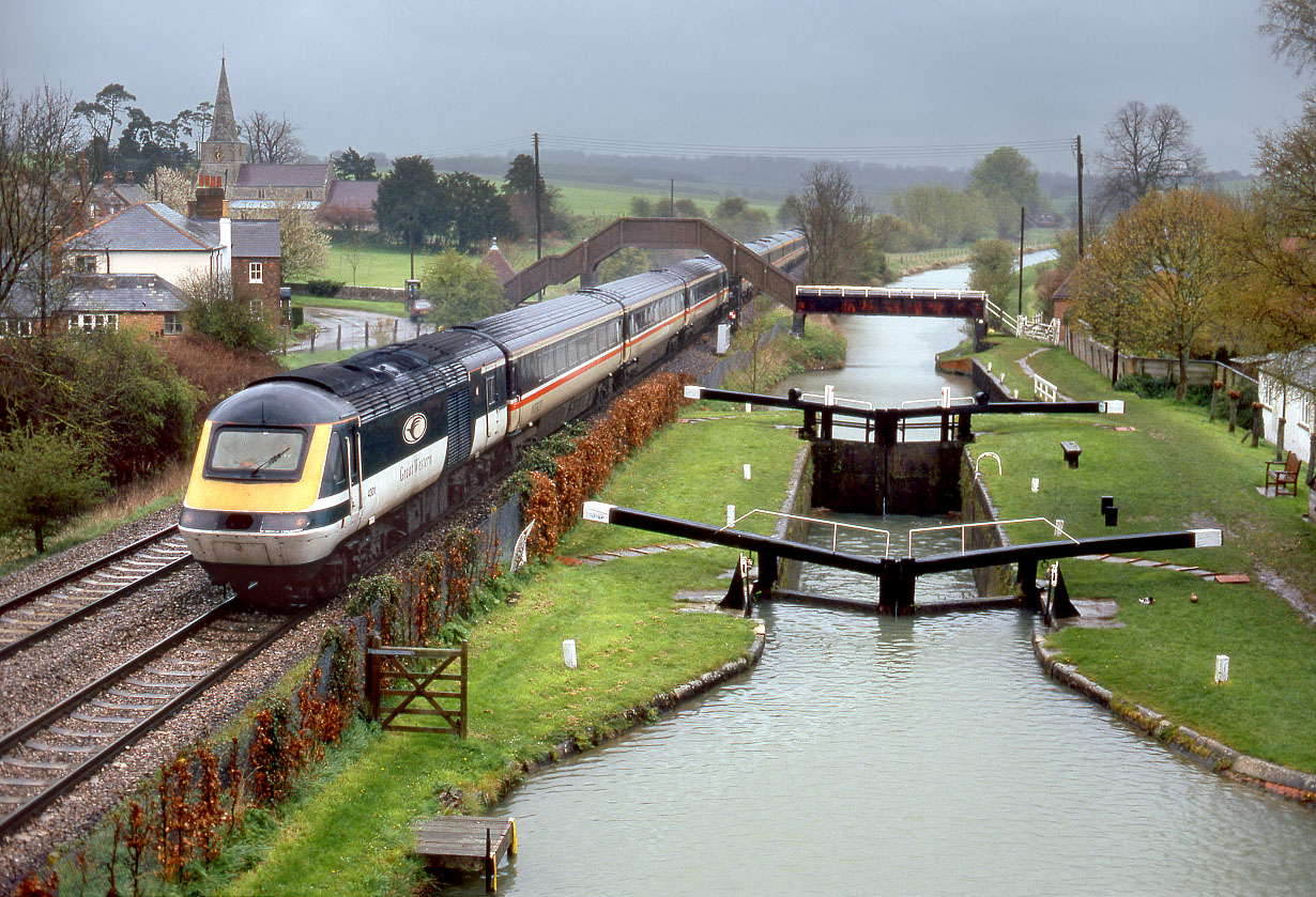 43011 Little Bedwyn 23 April 1998