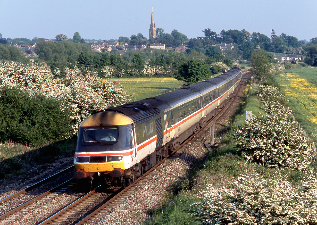 43014 Kings Sutton 19 May 1998