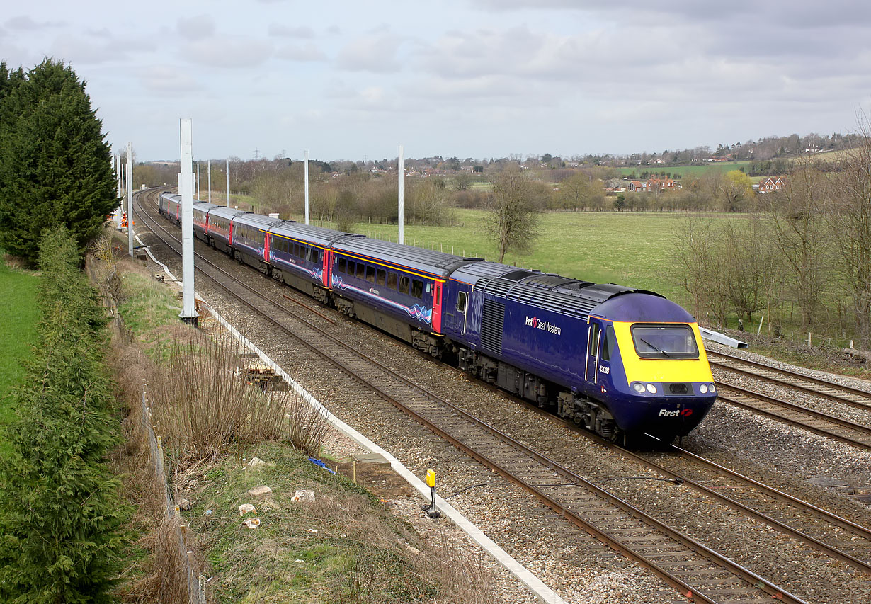 43018 Lower Basildon 30 March 2015