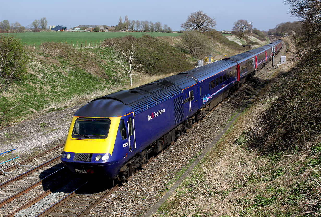 43024 Compton Beauchamp 14 April 2015