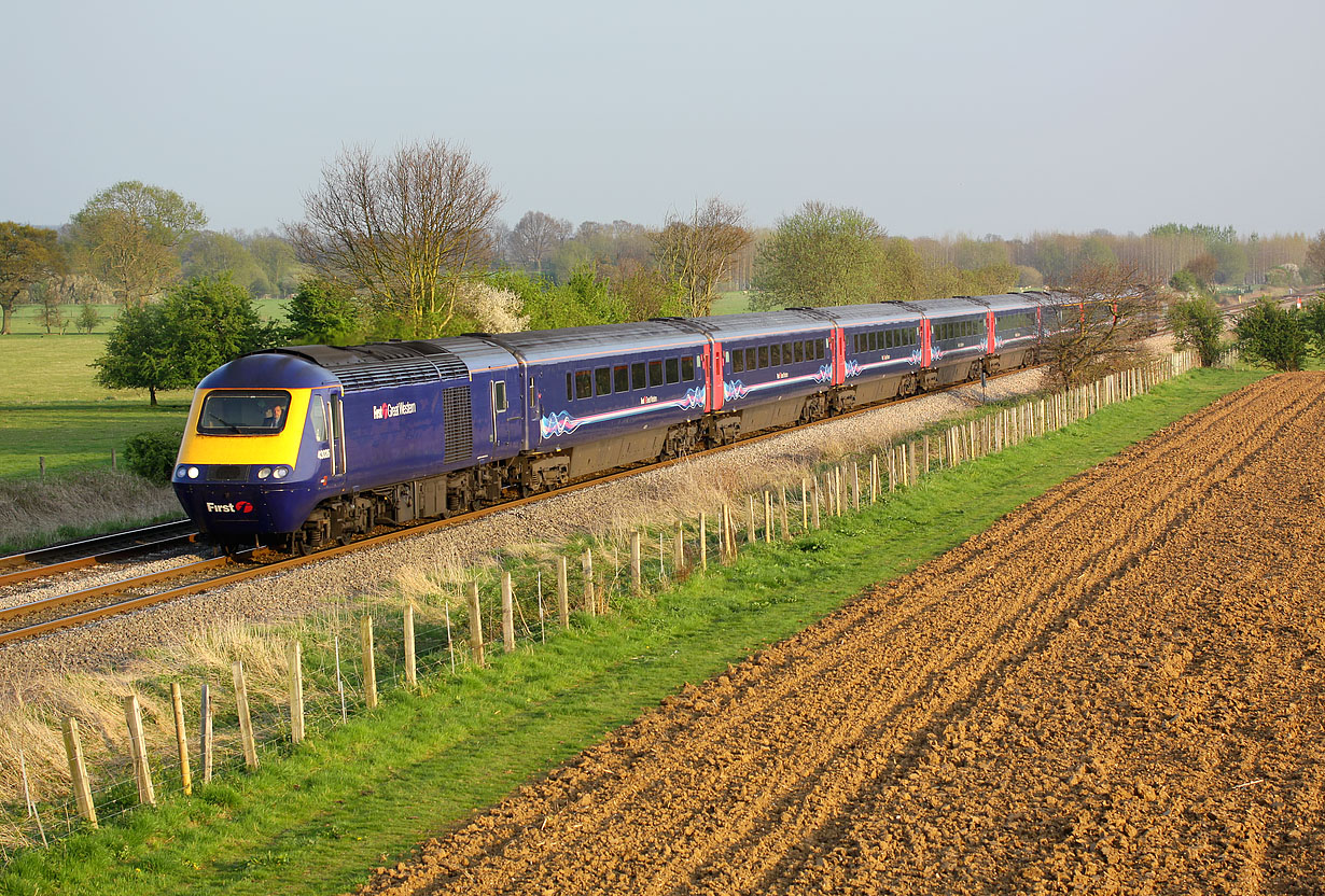 43026 Moreton-in-Marsh (Dunstall Bridge) 20 April 2009