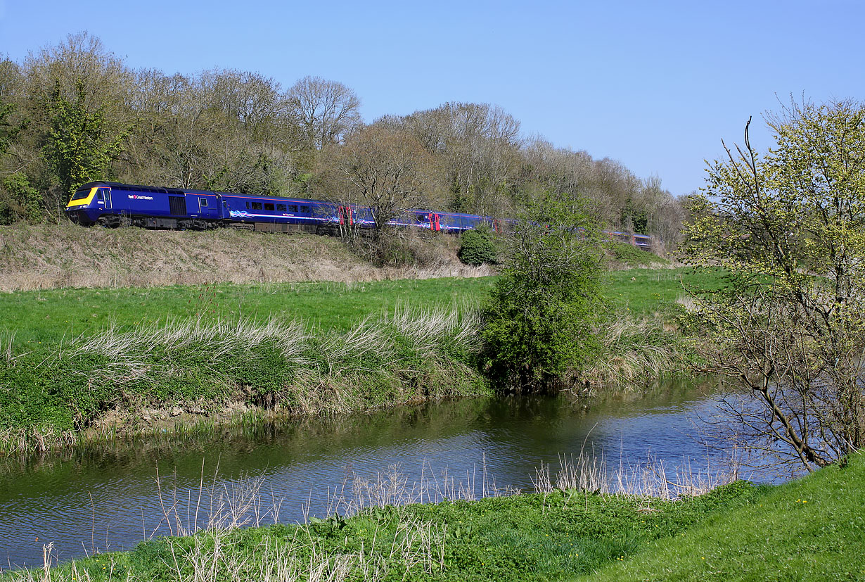 43036 Avoncliff 18 April 2015