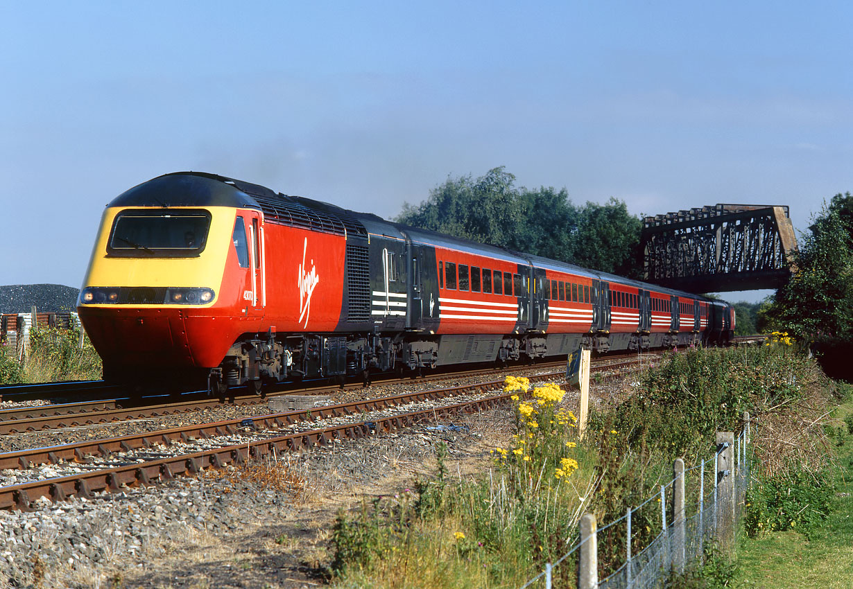 43070 Aynho 20 July 2000