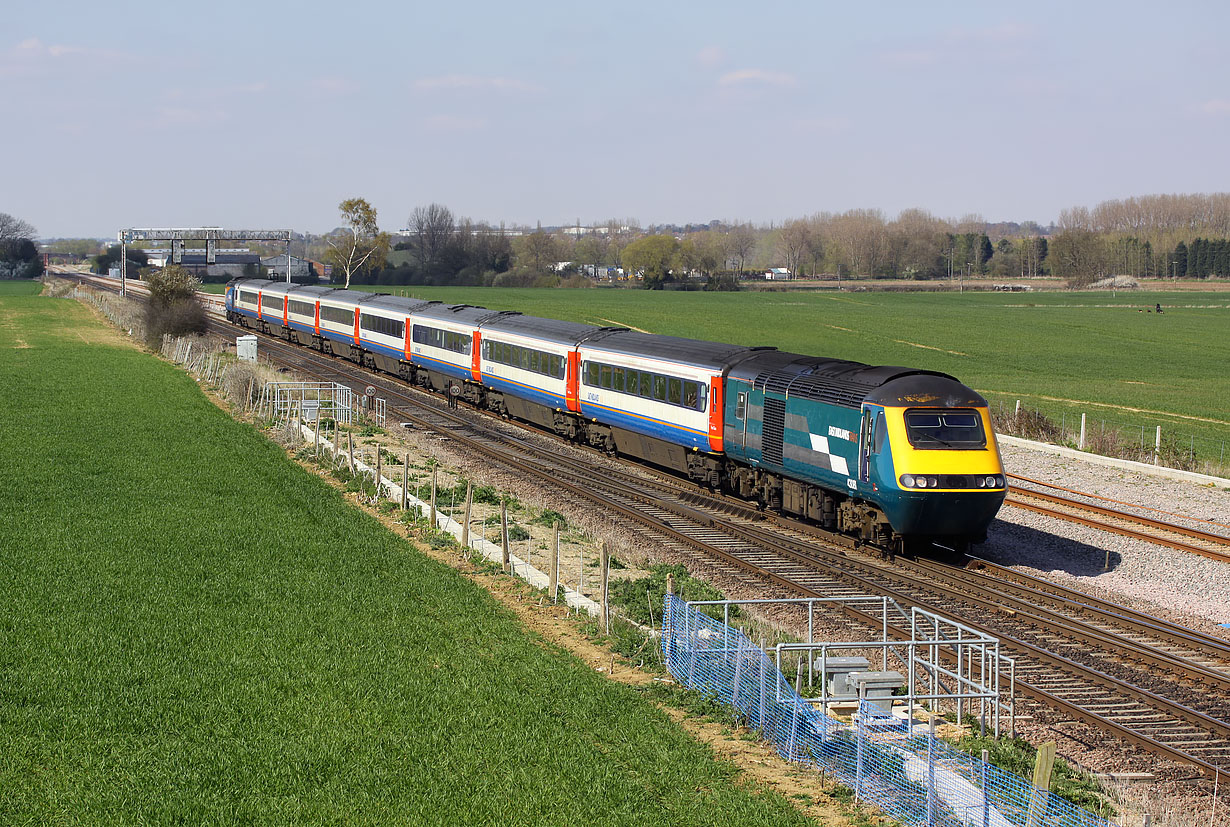 43081 Harrowden Junction 21 April 2010