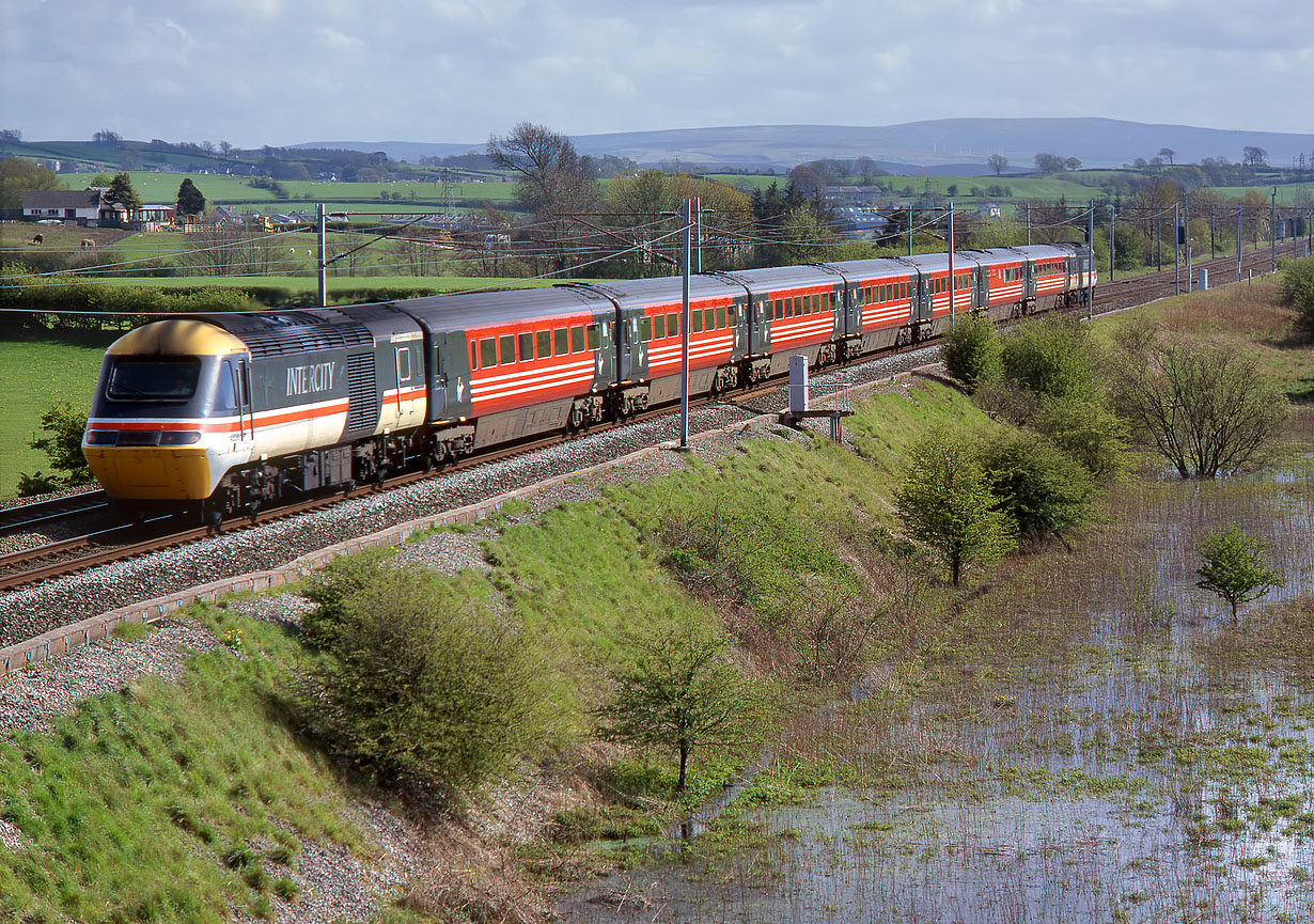 43099 Holme 25 April 1998