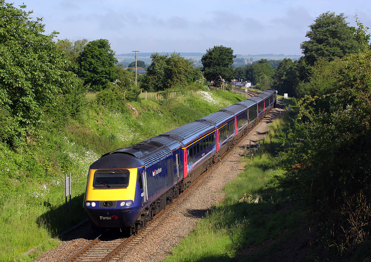 43137 Charlbury (Cornbury Park) 11 June 2018