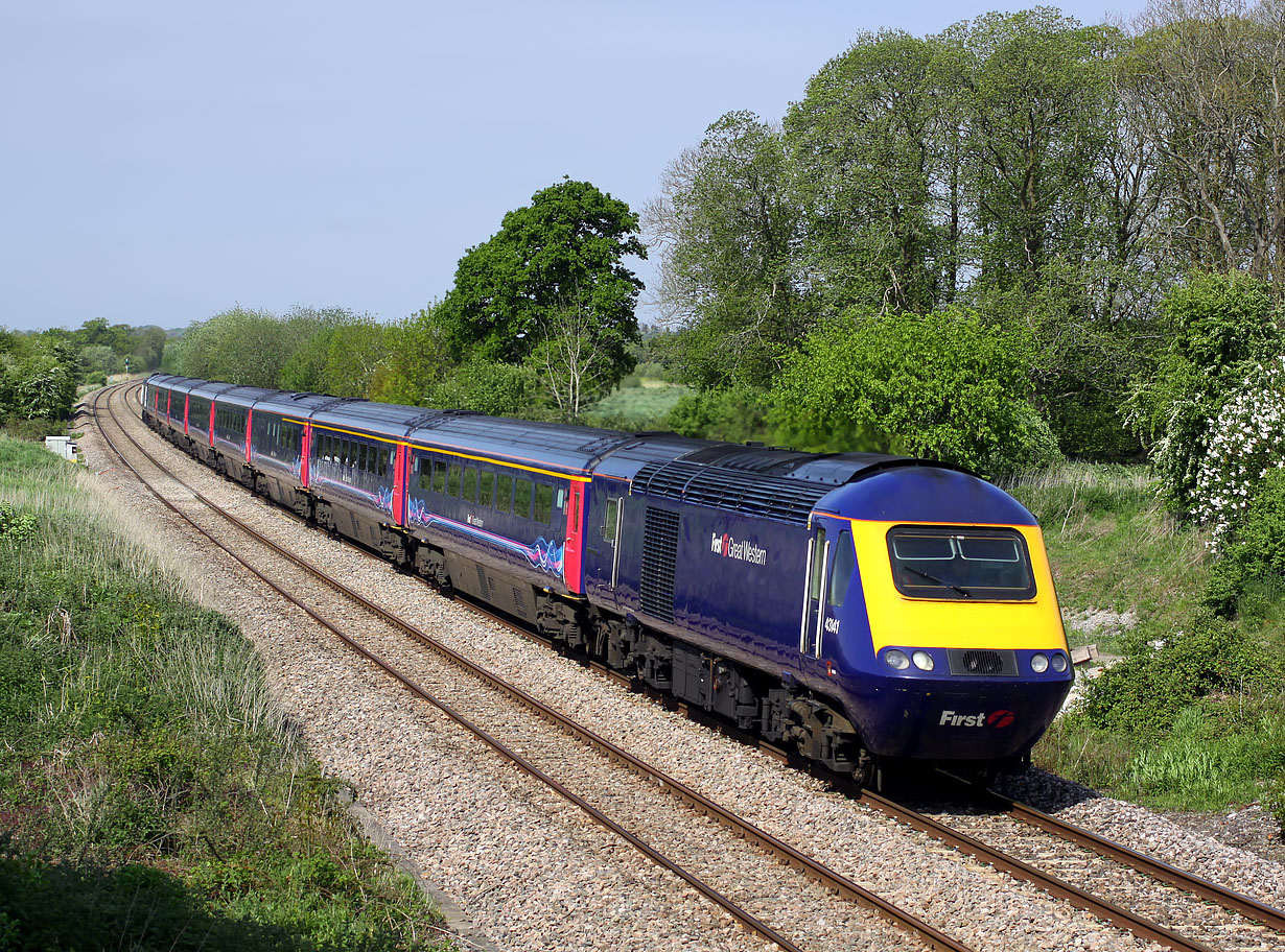 43141 Patney & Chirton 11 May 2009