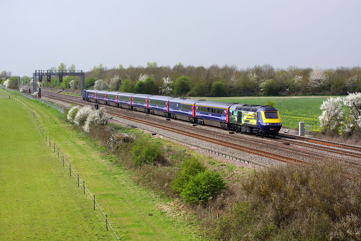 43144 Denchworth (Circourt Bridge) 16 April 2015