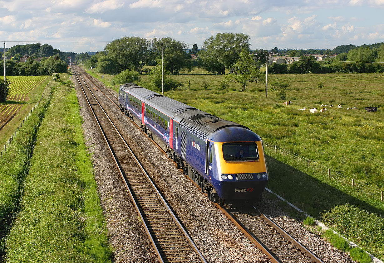 43182 Moreton-in-Marsh (Dunstall Bridge) 15 June 2008