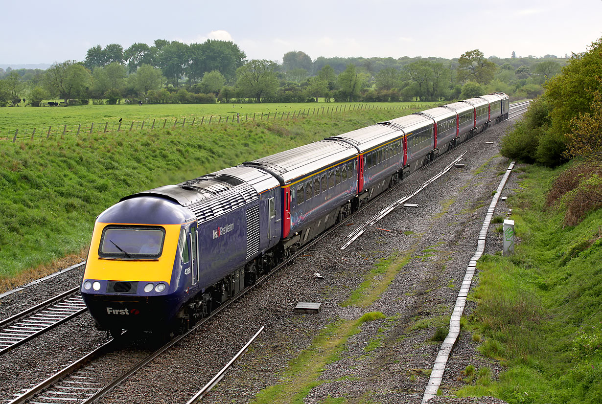 43186 Compton Beauchamp 16 May 2010