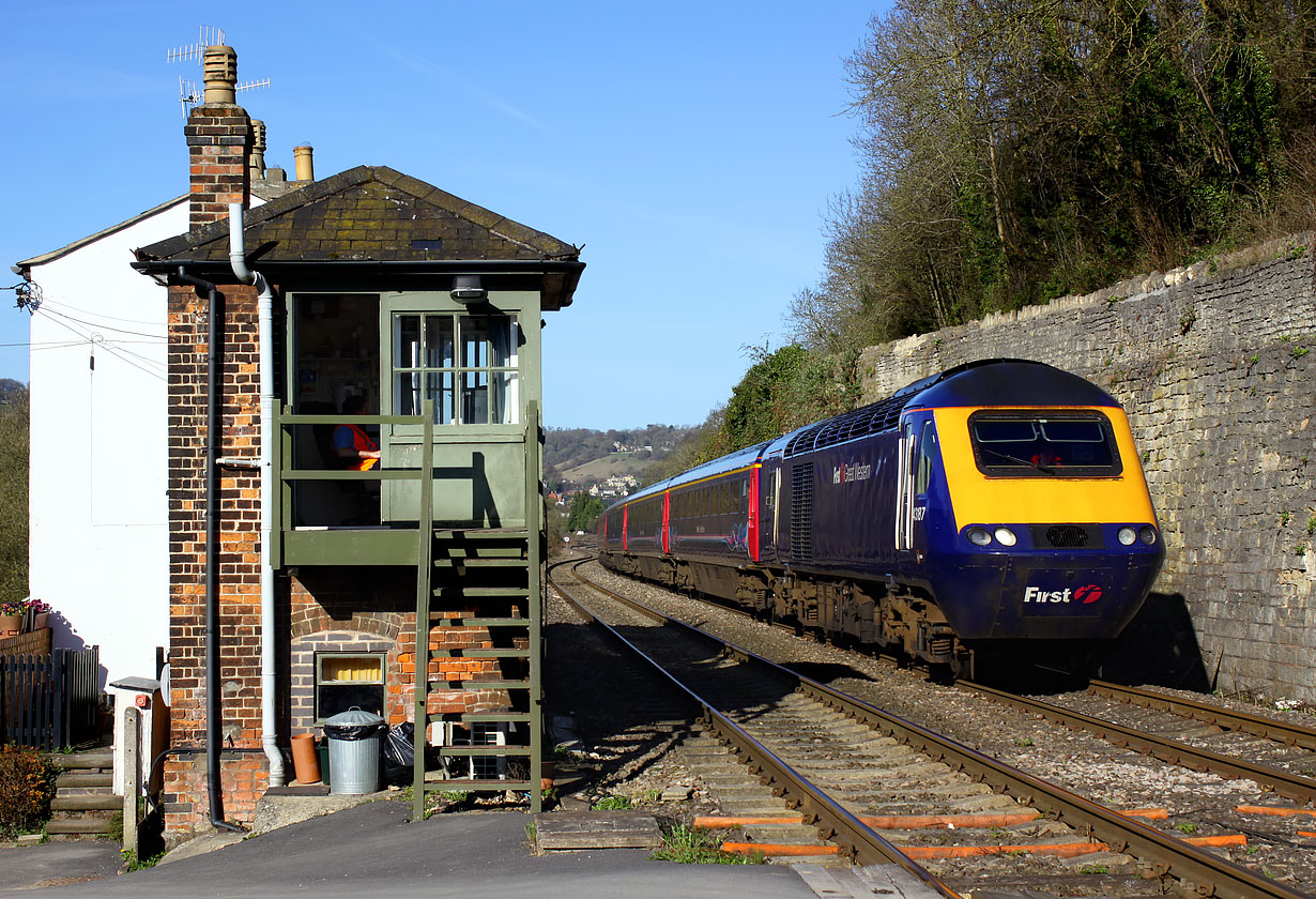 43187 St Mary's Crossing 8 April 2010