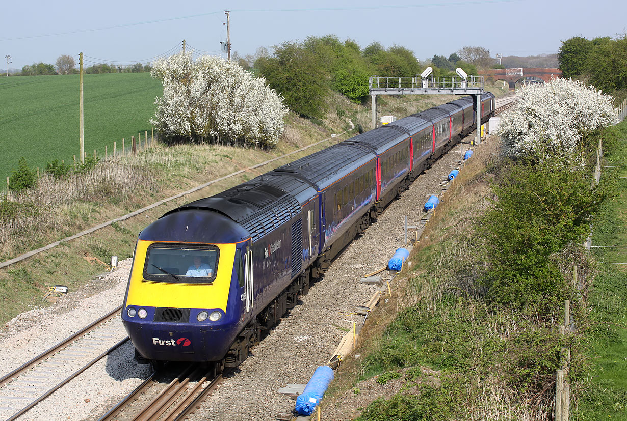 43188 Bourton 20 April 2015