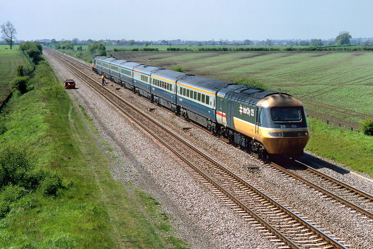 43192 Denchworth (Circourt Bridge) 8 May 1987