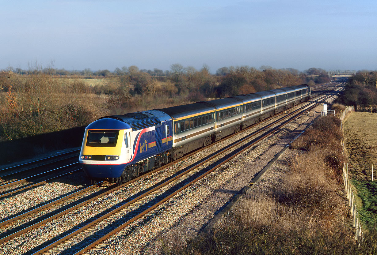 43192 Denchworth (Circourt Bridge) 23 December 2001