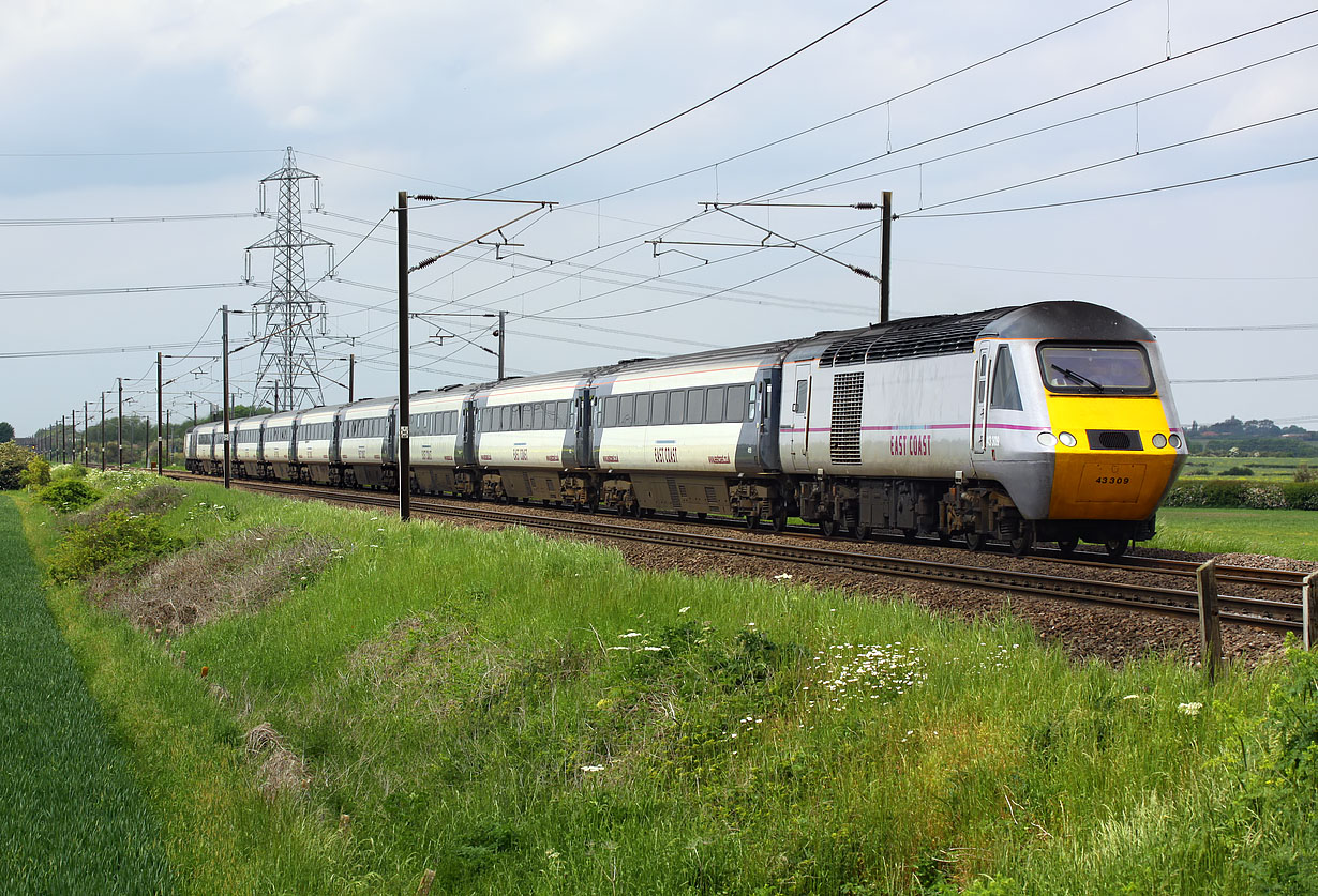 43309 Claypole (Balderton Crossing) 30 May 2012