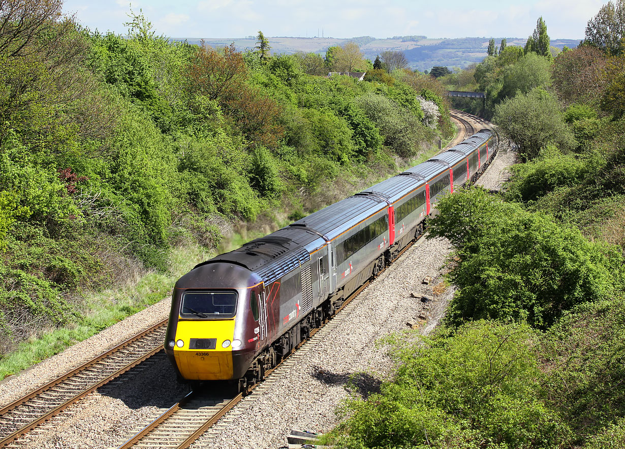 43366 Up Hatherley 4 May 2010