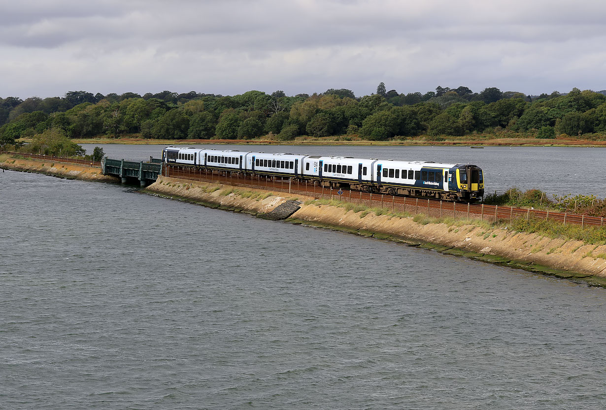 444025 Holes Bay 26 September 2023