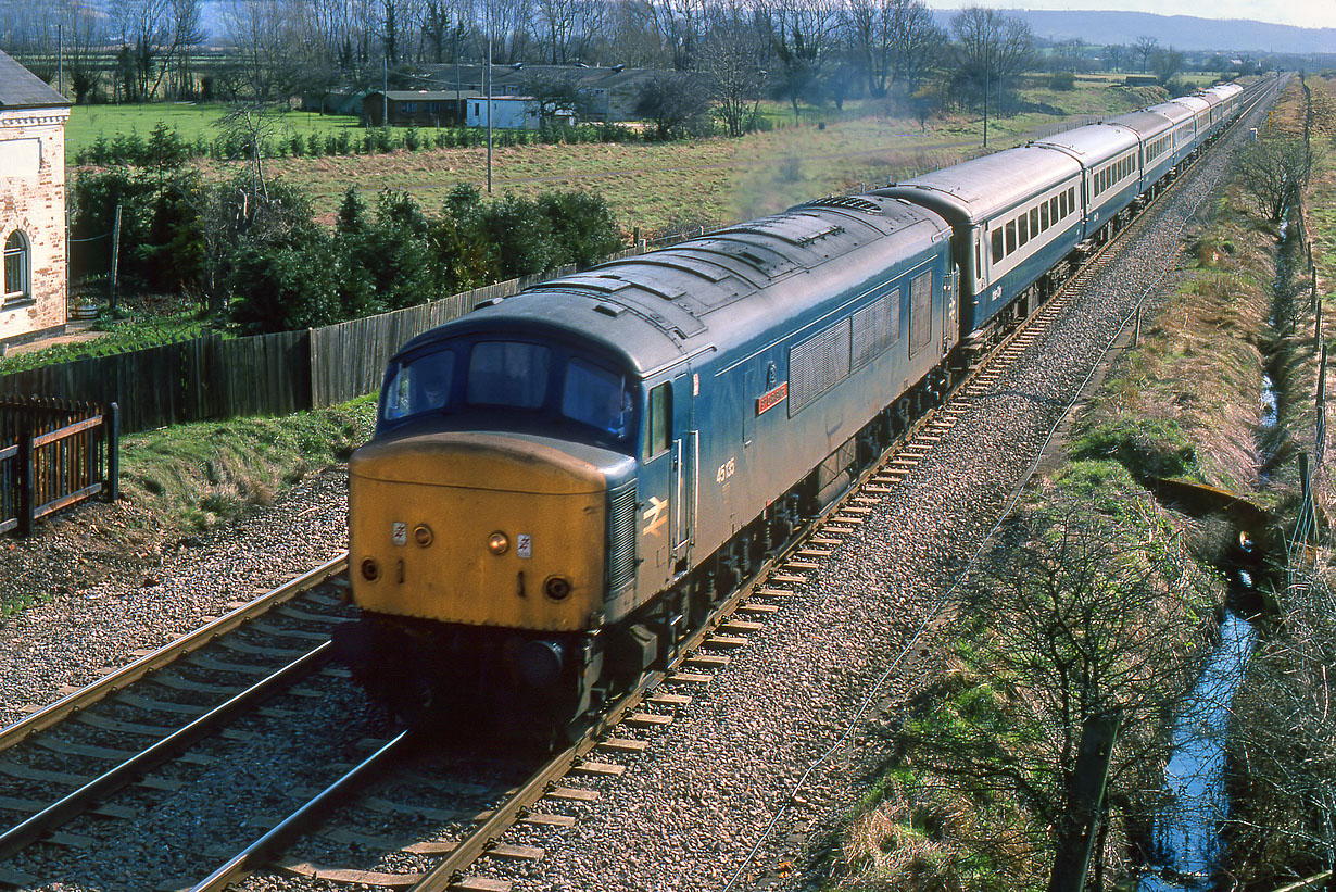 45135 Stoke Orchard 13 March 1982