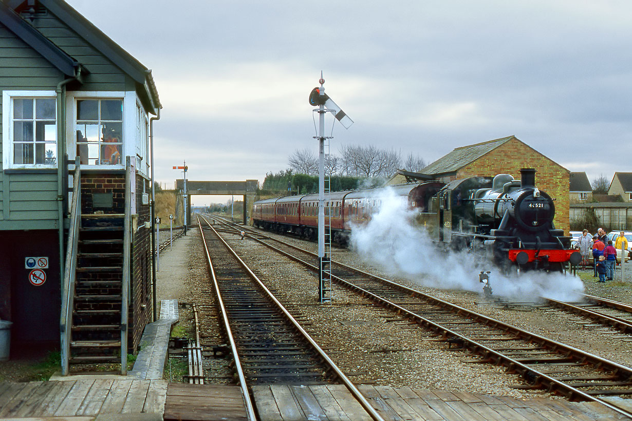 46521 Moreton-in-Marsh 12 December 1992