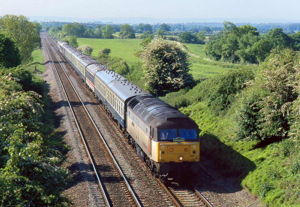 47206 Abbotswood 20 May 2000