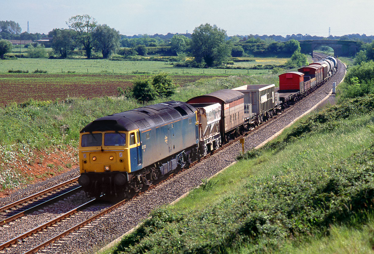 47270 Wickwar Tunnel 30 May 1989