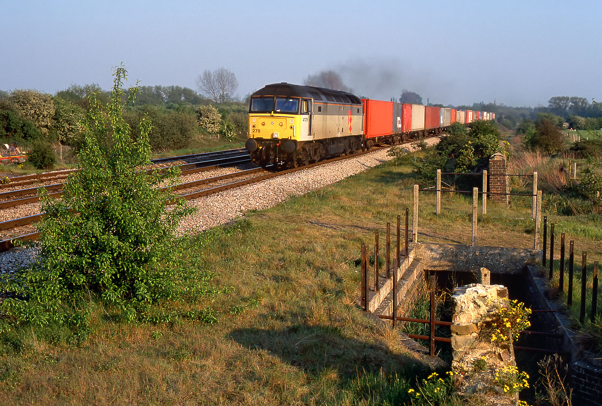 47279 Wolvercote 4 May 1990