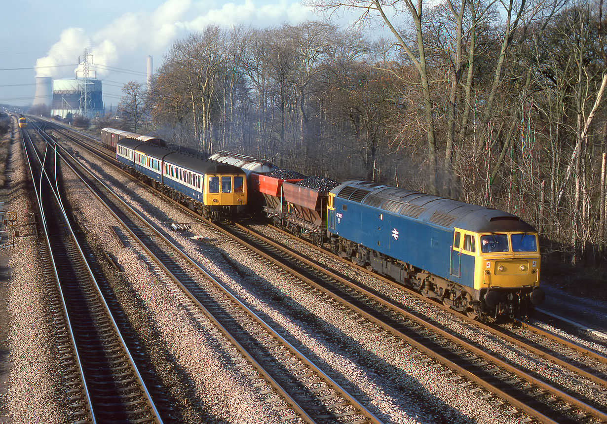 47302 South Moreton (Didcot East) 1 December 1983