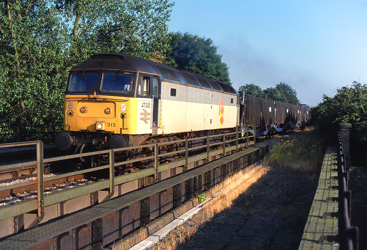 47313 Hampton Gay 28 June 1993