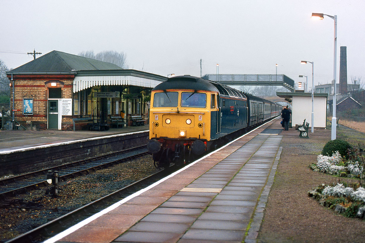 47607 Moreton-in-Marsh 5 December 1987