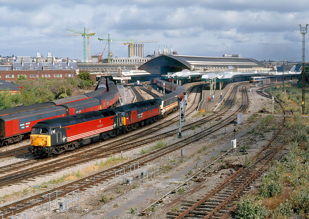 47702 & 47565 Bristol Temple Meads 17 July 1999