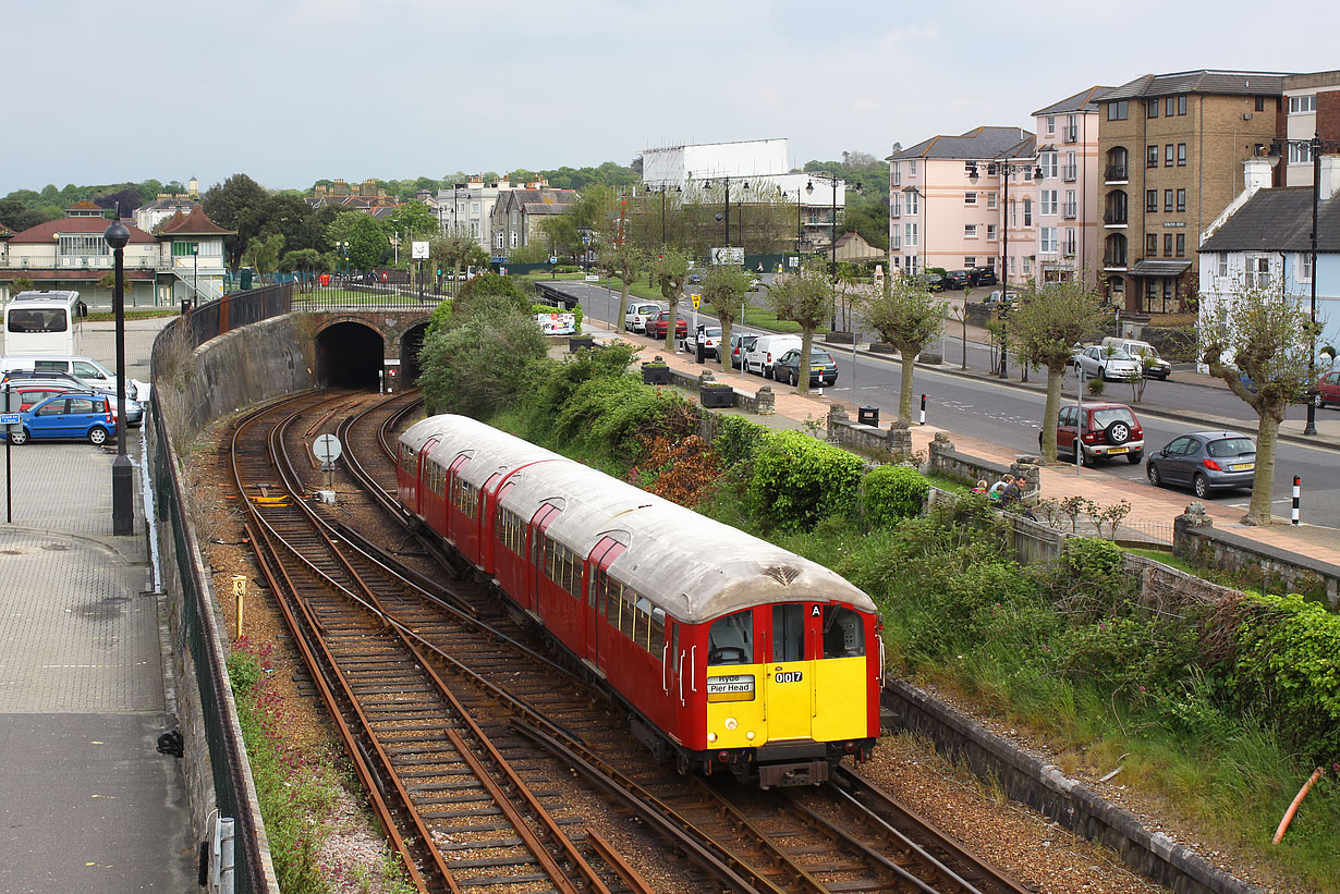 483007 Ryde Esplanade 30 May 2013