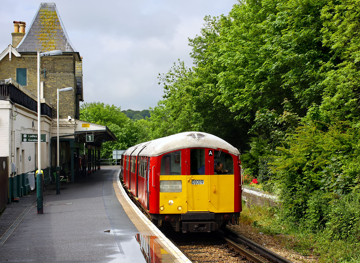 483009 Shanklin 30 May 2013