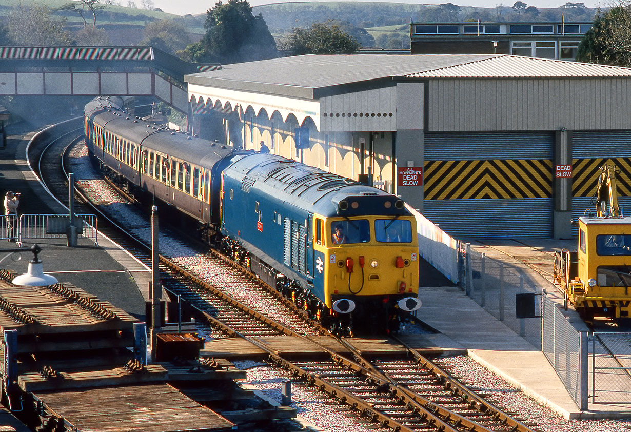 50002 Churston 16 October 1993