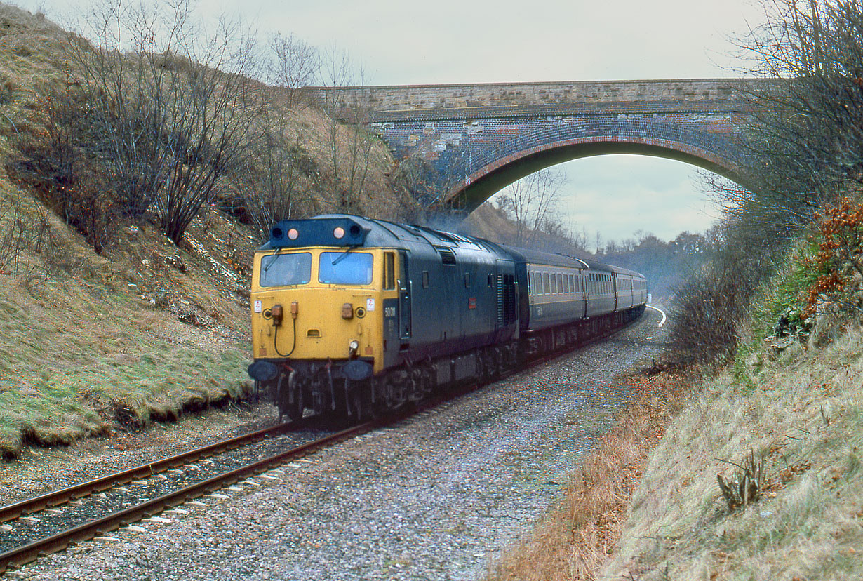 50011 Stonesfield 30 January 1982