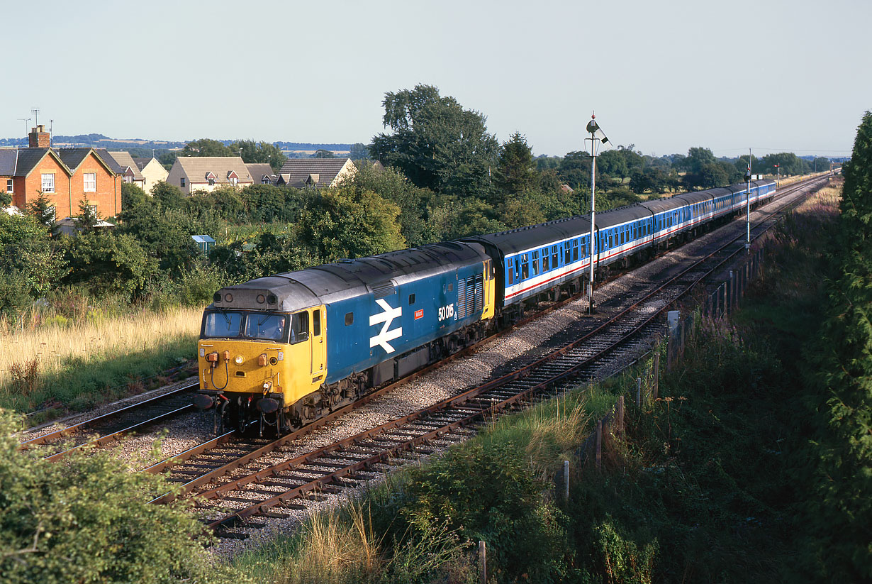 50015 Moreton-in-Marsh 16 August 1987